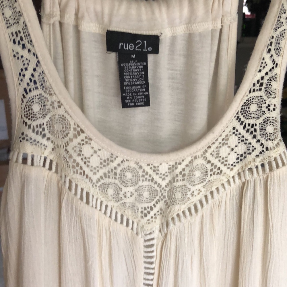 Gently worn Rue21 flowy top. Medium. Lace/crotchet design Ivory. - Picture 10 of 15